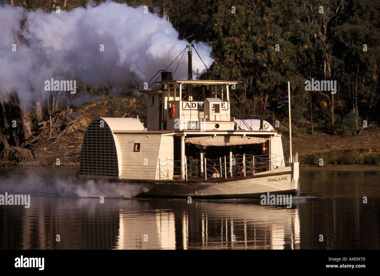 Murray river paddle steamer hires stock photography and images Alamy