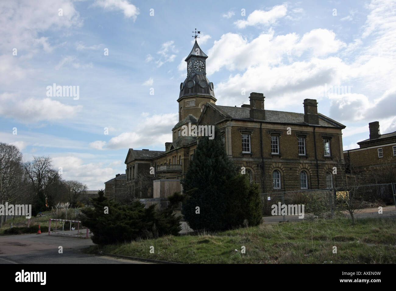 Cambridge Hospital Aldershot Stock Photo - Alamy