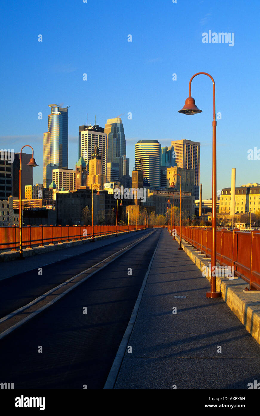 James j hill bridge hi-res stock photography and images - Alamy