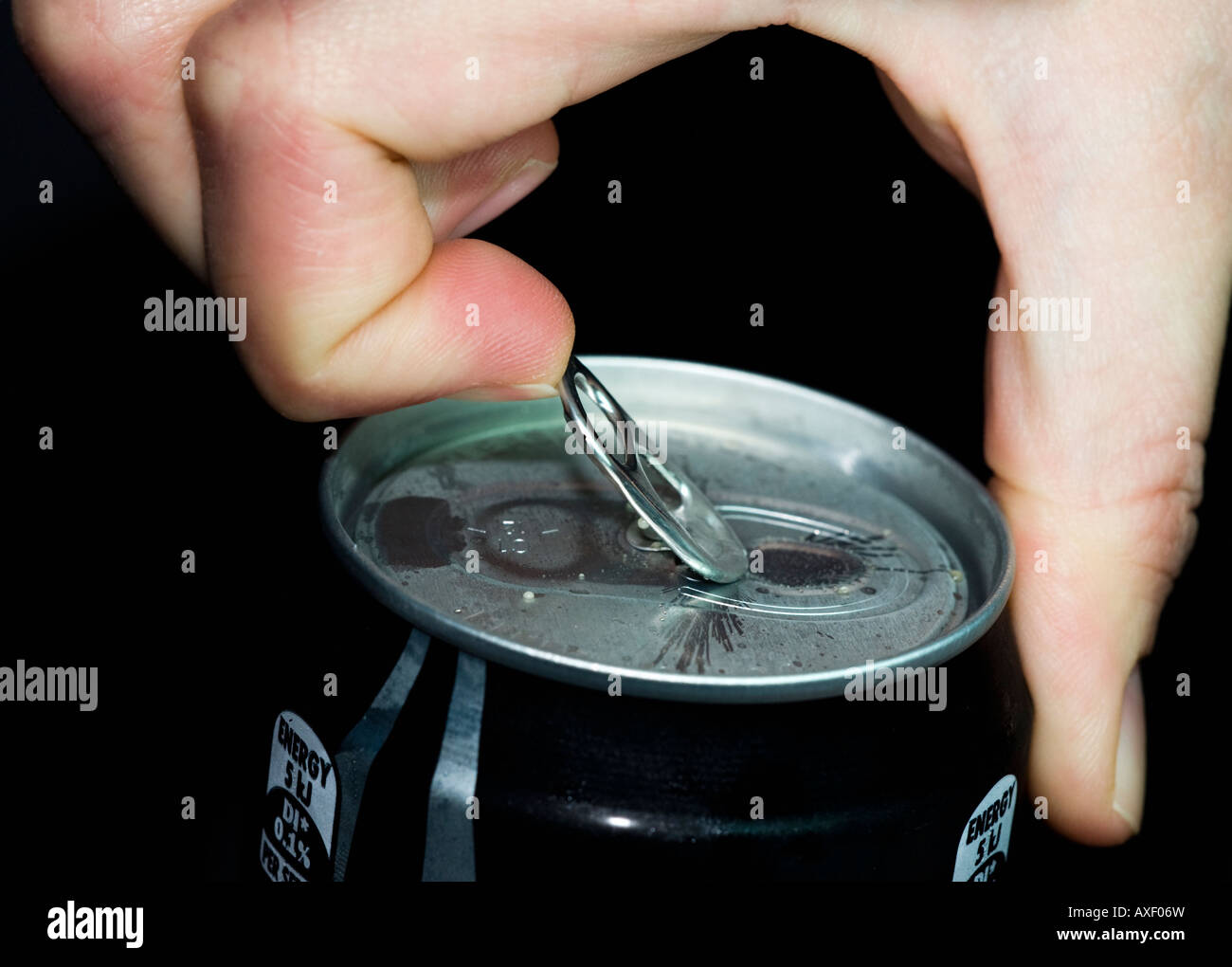 Tin cans ring pulls hires stock photography and images Alamy