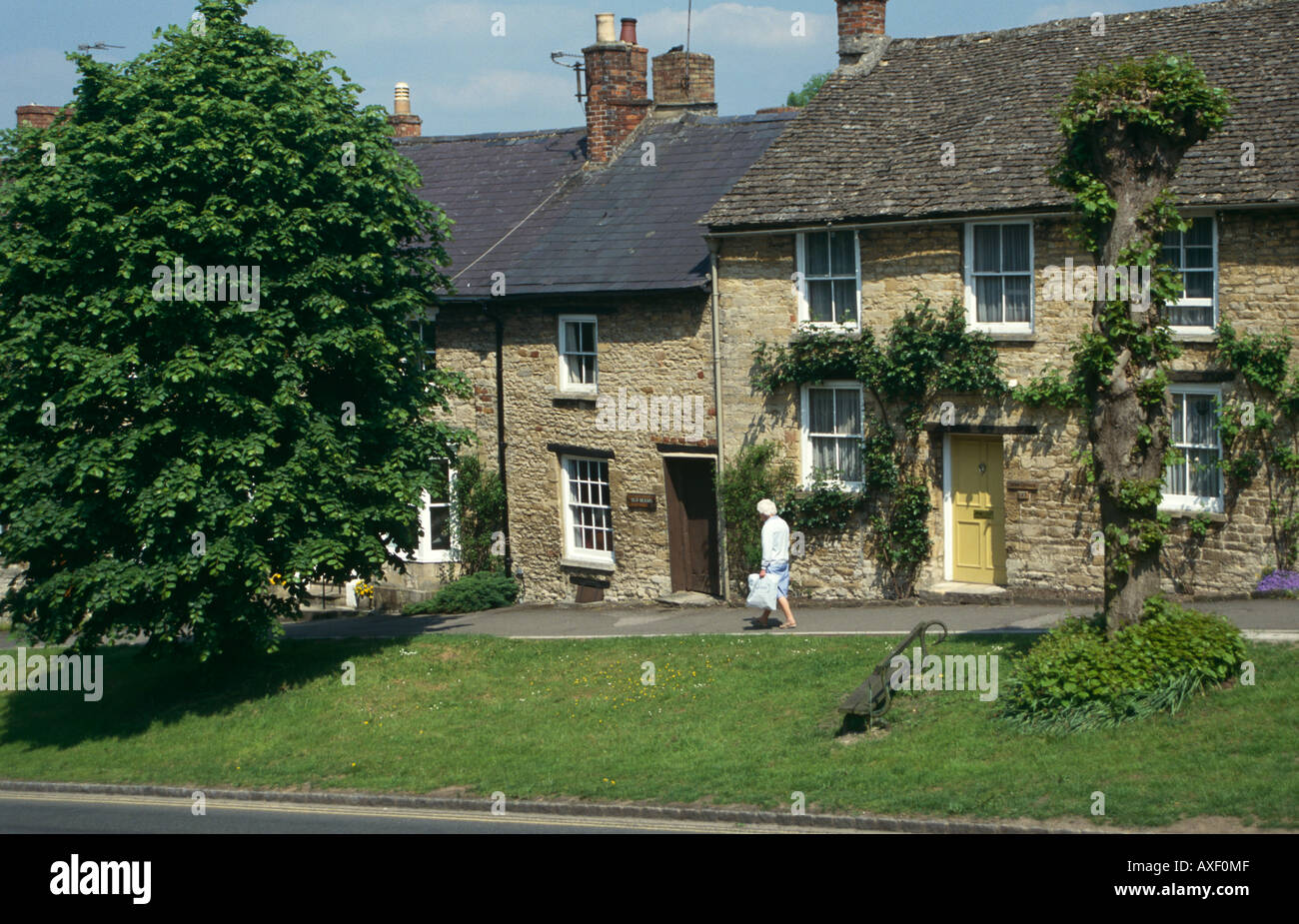 Typical Cotswold Stone Houses, Burford, the Cotswolds, Oxfordshire