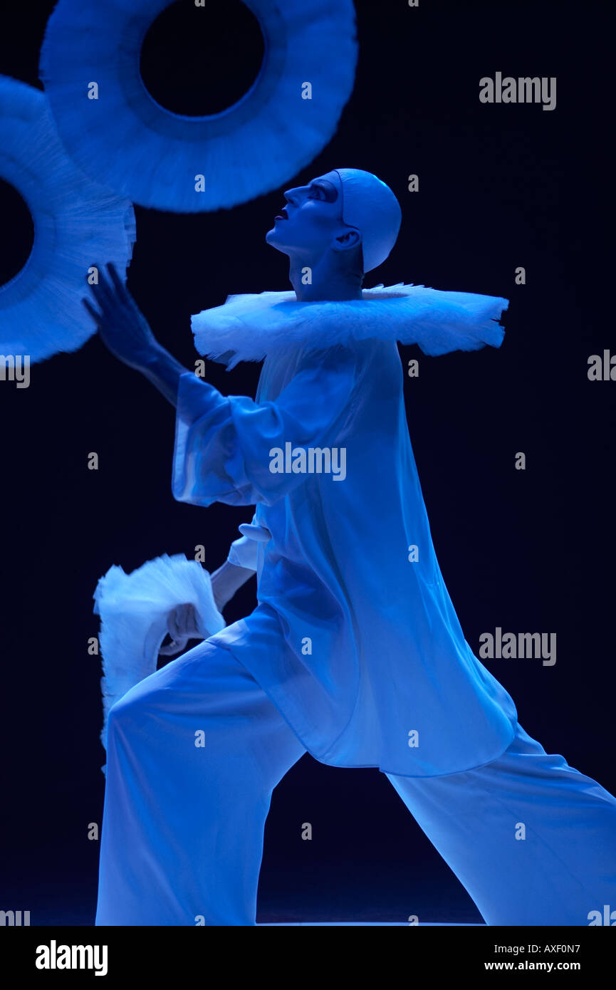 Human Juggling Rings Juggle rings hi-res stock photography and images - Alamy