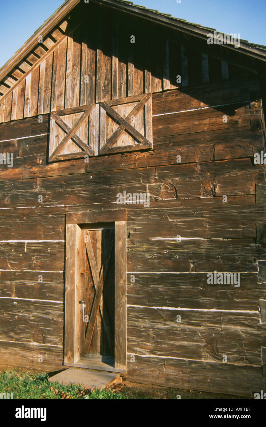 Log Cabin In Washington State Park Usa Stock Photo 1765822 Alamy