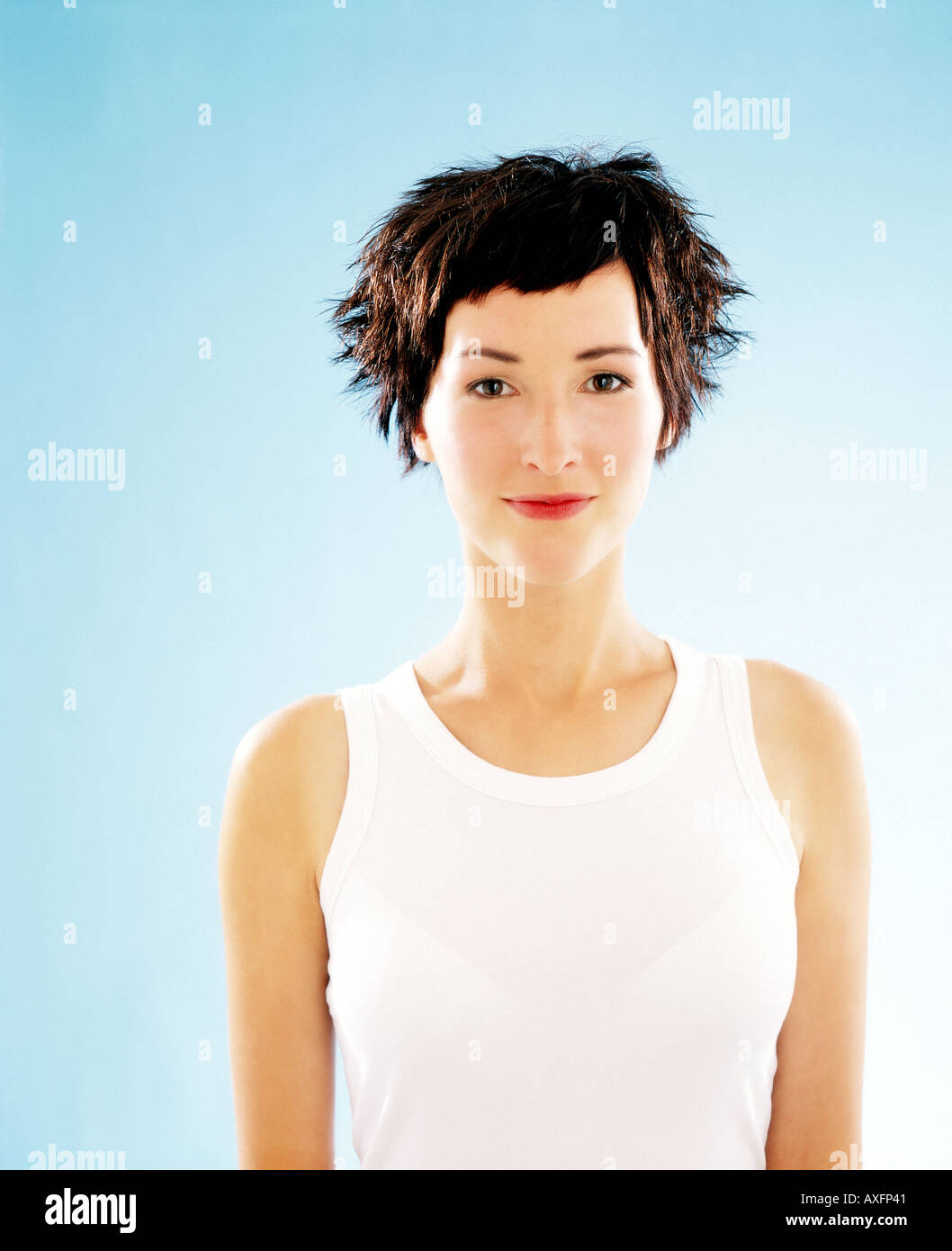Indoors Studio Woman Girl Young 20 25 Brunette Short Hair T Shirt