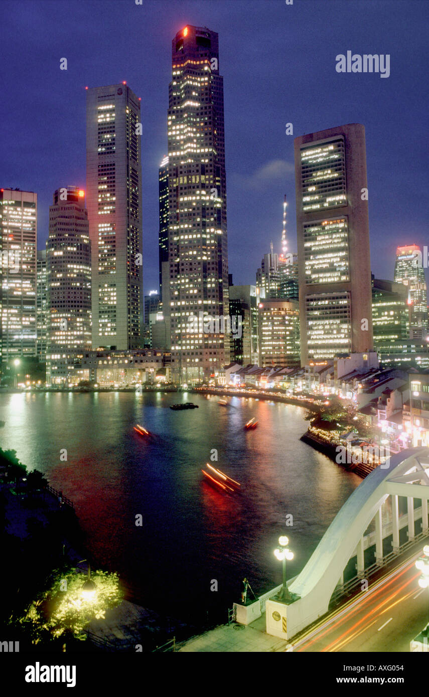 Singapore river skyline hi-res stock photography and images - Alamy