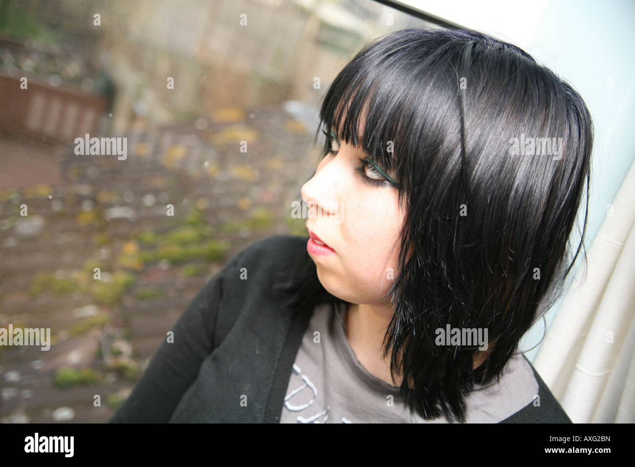 Goth teenager sad hi-res stock photography and images - Alamy