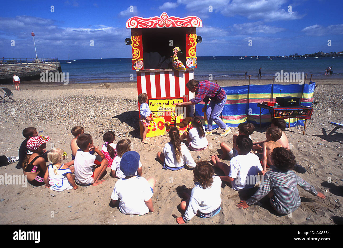 Puppet show hires stock photography and images Alamy