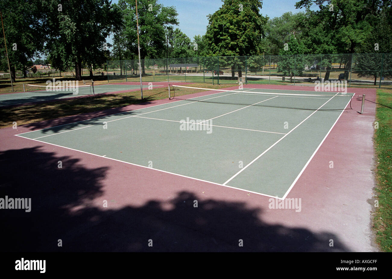 Empty public tennis court Stock Photo Alamy Empty public tennis court Stock Photo Alamy