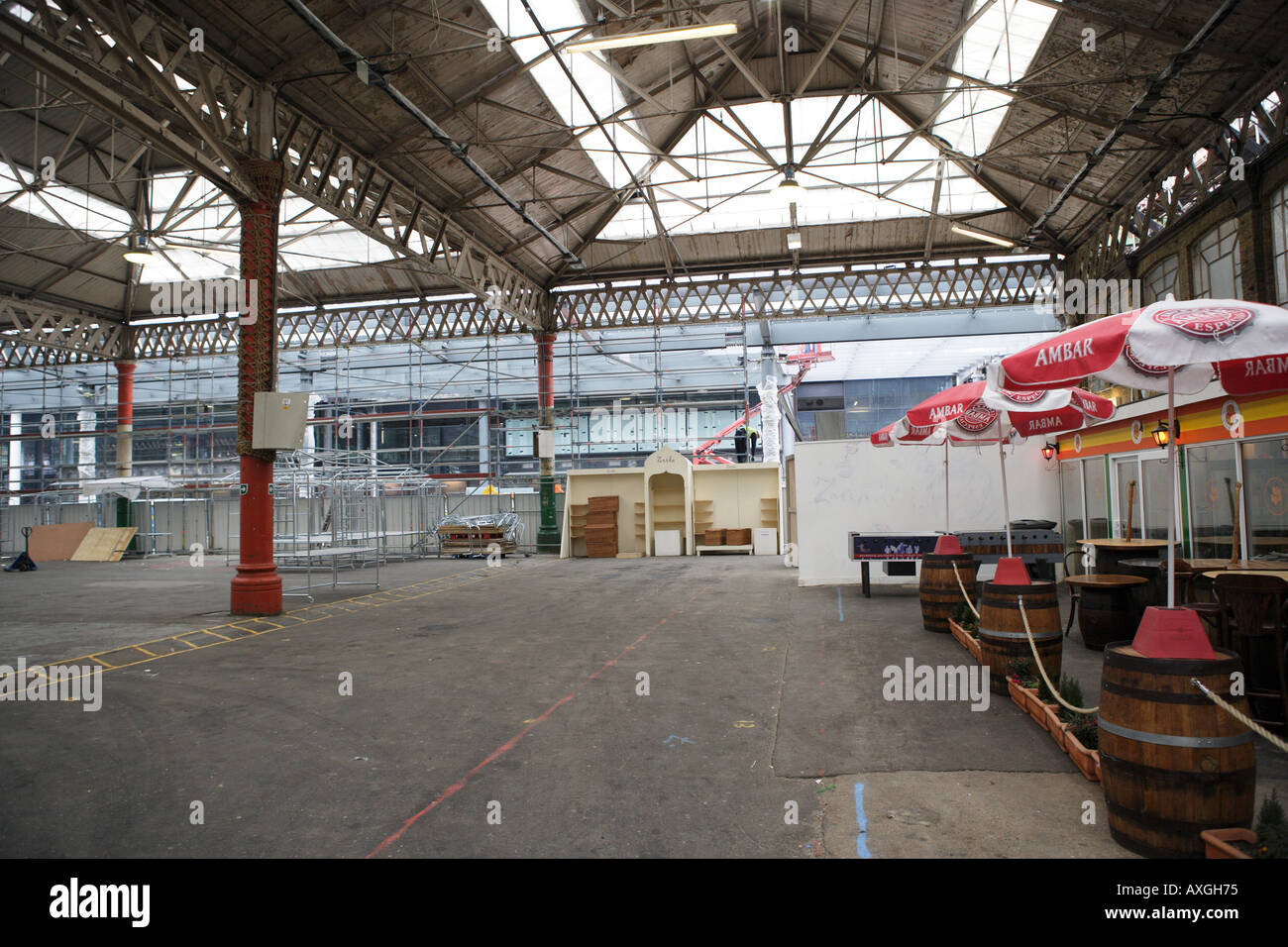 At the new spitalfields market hires stock photography and images Alamy
