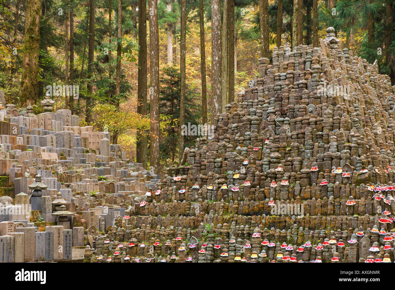 Statues in Graveyard, Kansai, Honshu, Japan Stock Photo Alamy