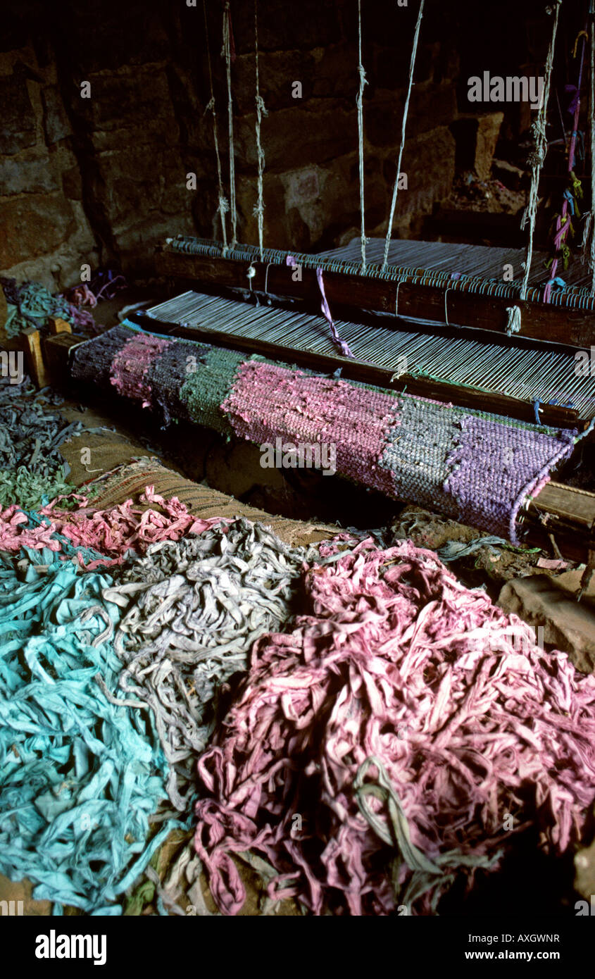India Uttar Pradesh Crafts Fatehpur Sikri rag rug weaving loom under ...