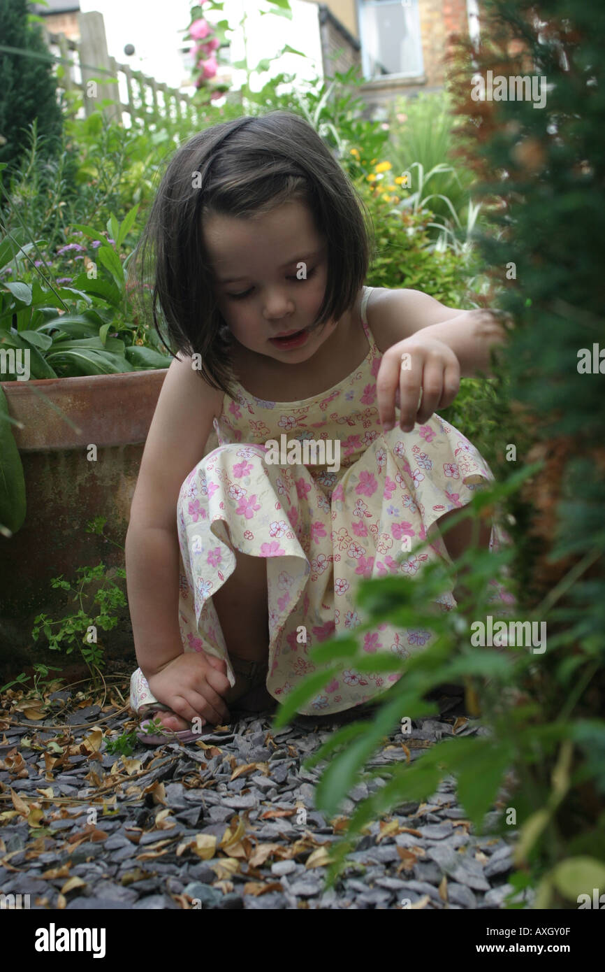 Girl child english garden hi-res stock photography and images - Alamy