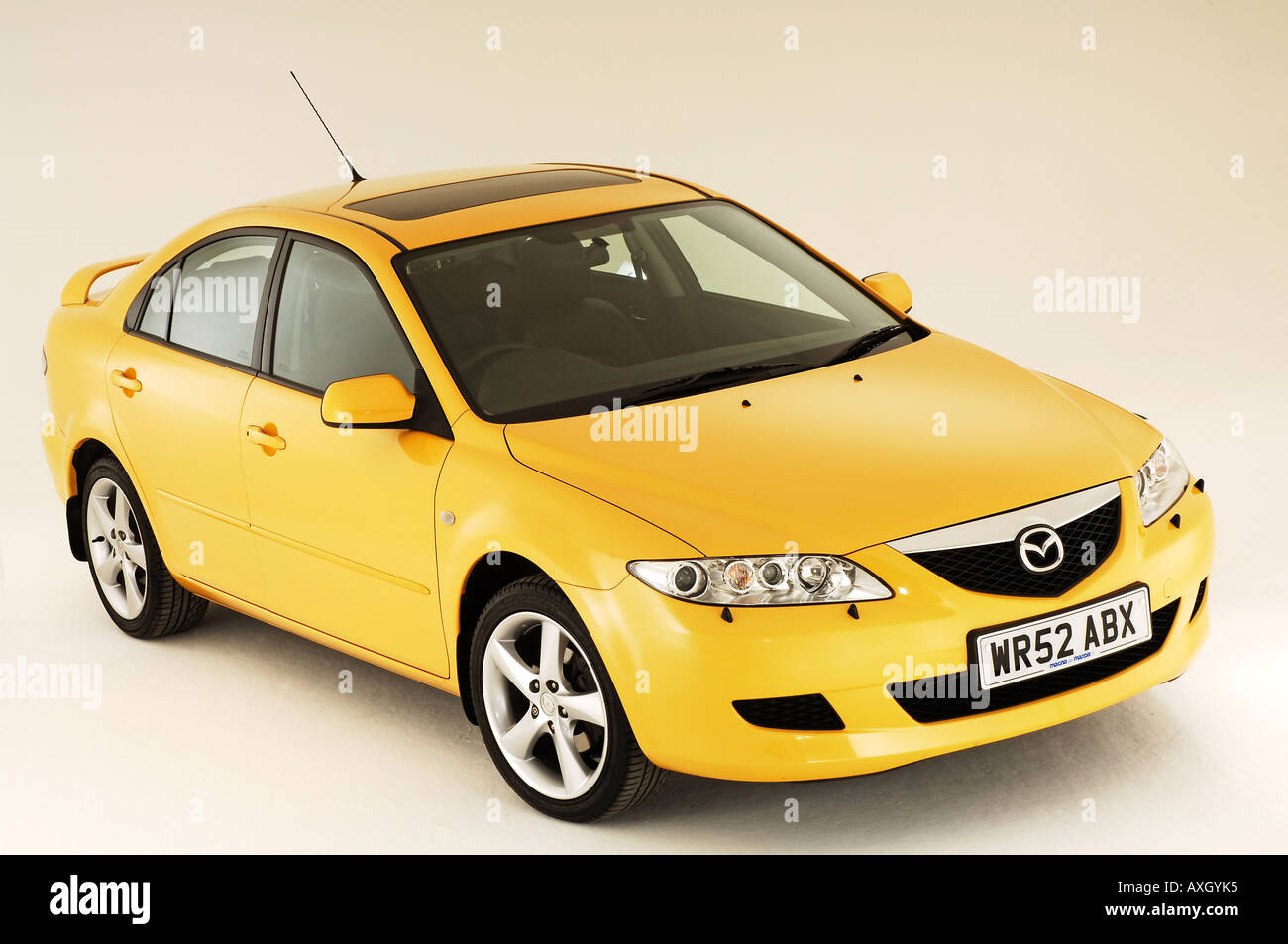 2002-mazda-6-stock-photo-alamy