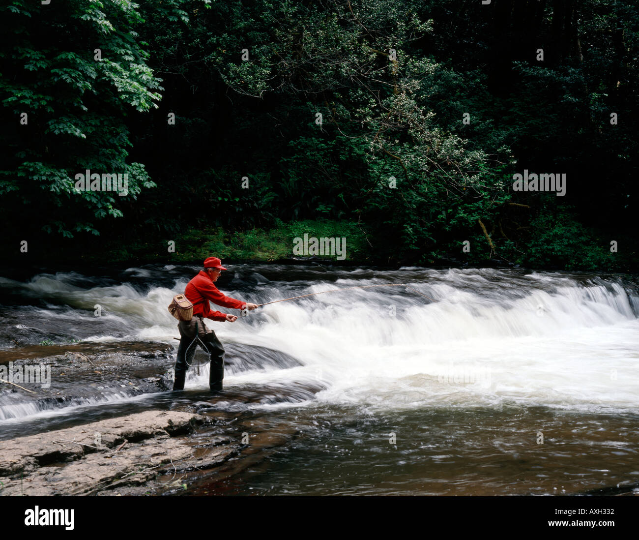 Fishing the Coquille River in Southern Oregon Stock Photo Alamy