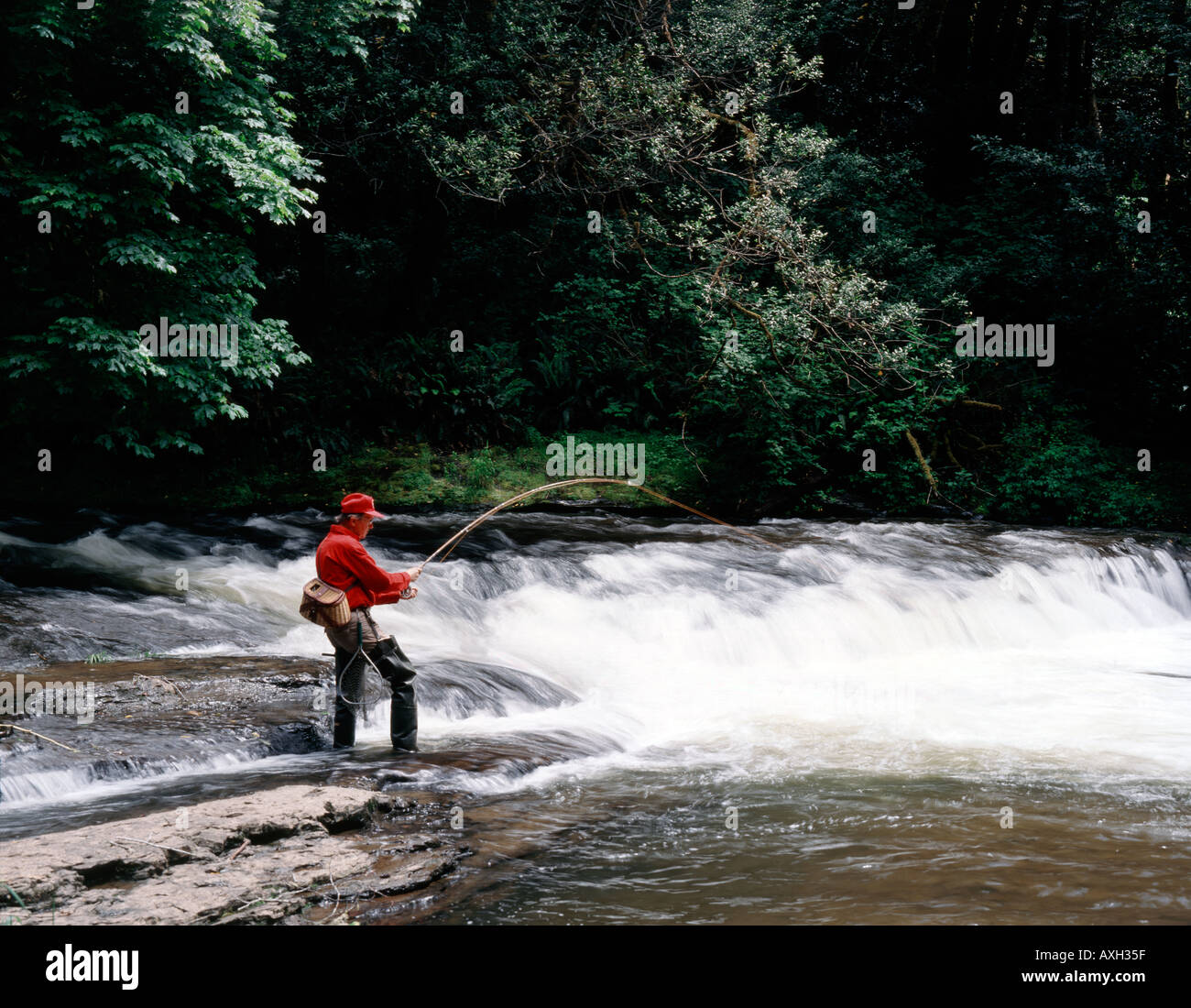 Fishing the Coquille River in Southern Oregon Stock Photo Alamy