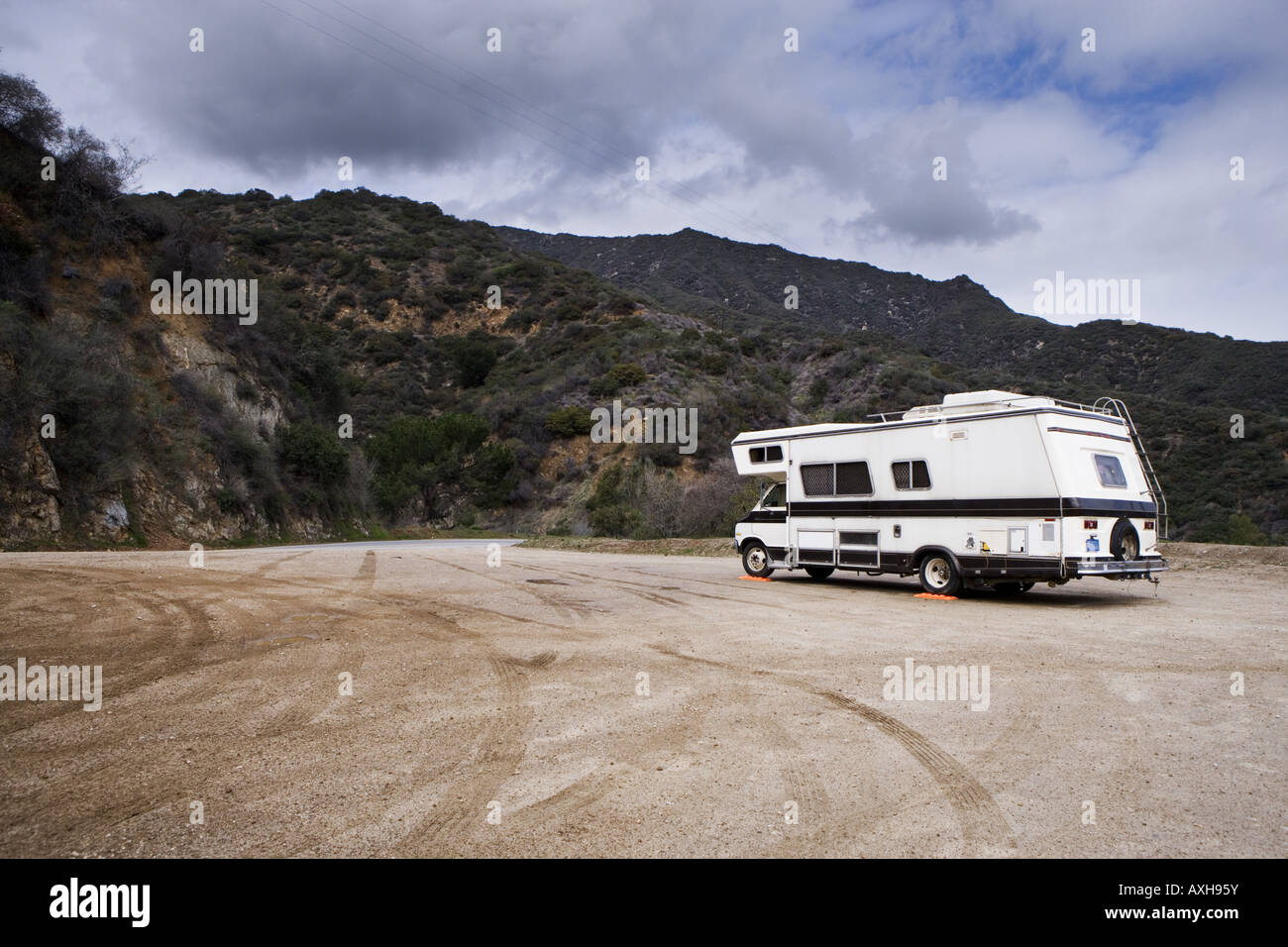 RV parked at scenic mountain viewpoint Stock Photo - Alamy