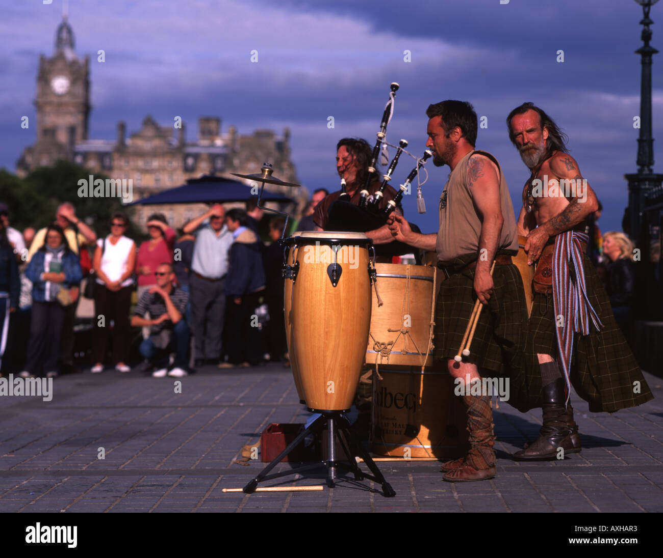 'Clann an Drumma' Scottish drummers performing at Edinburgh Festival Stock Photo