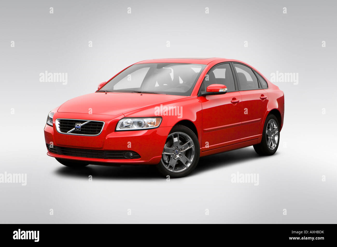 2008 Volvo S40 T5 in Red - Front angle view Stock Photo - Alamy