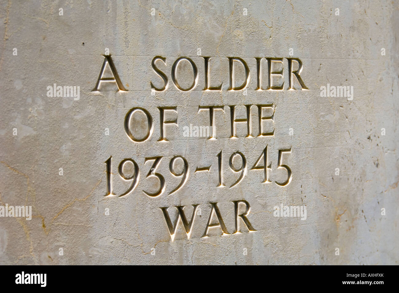 Headstone with the inscription 'A Soldier Of The 1939-1945 War' Stock Photo