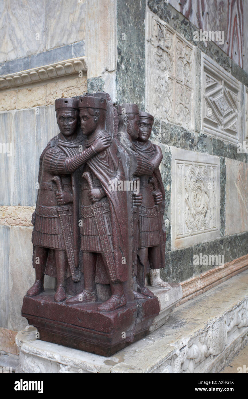 Sculpture venice hi-res stock photography and images - Alamy