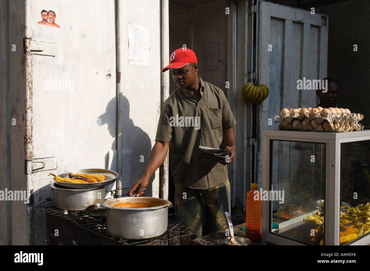 Tanzania Dar es Salaam restaurant street store selling food Stock Photo