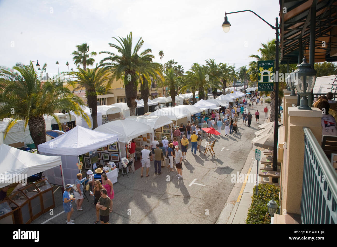 Annual Art Craft show in downtown Venice Florida Stock Photo Alamy