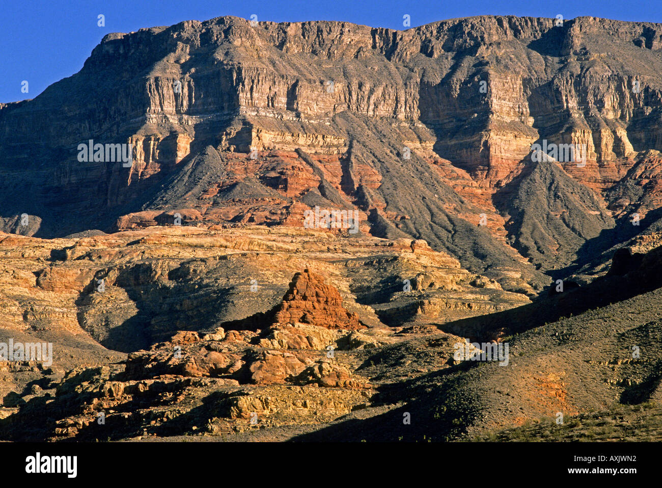 Rock formation and sand in the Arizona desert Stock Photo - Alamy