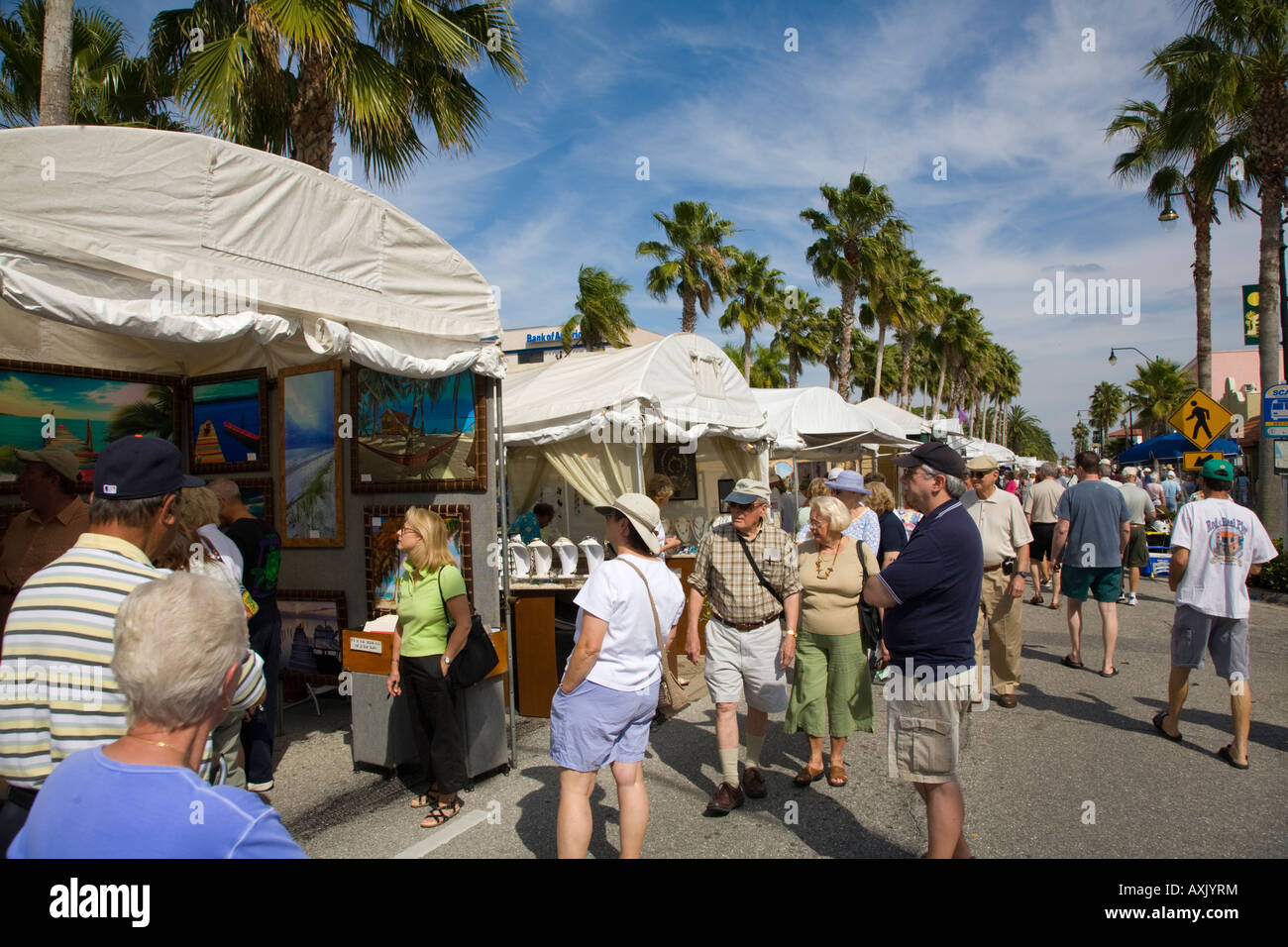 Annual Art Craft show in downtown Venice Florida Stock Photo Alamy