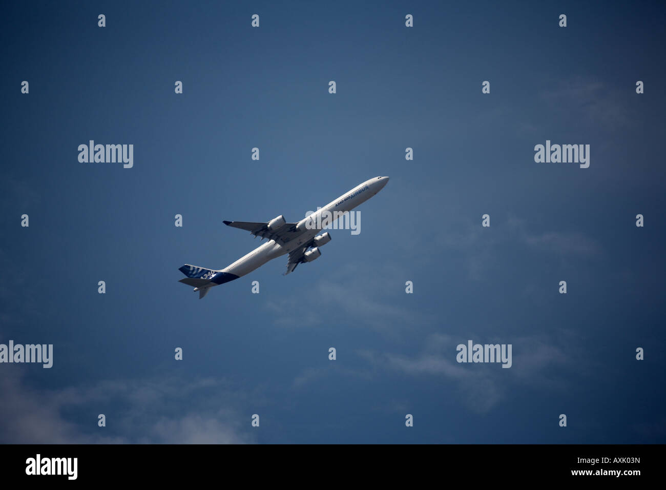 Airbus A340 600 aircraft on flying display at Farnborough International Airshow July 2006 Stock Photo