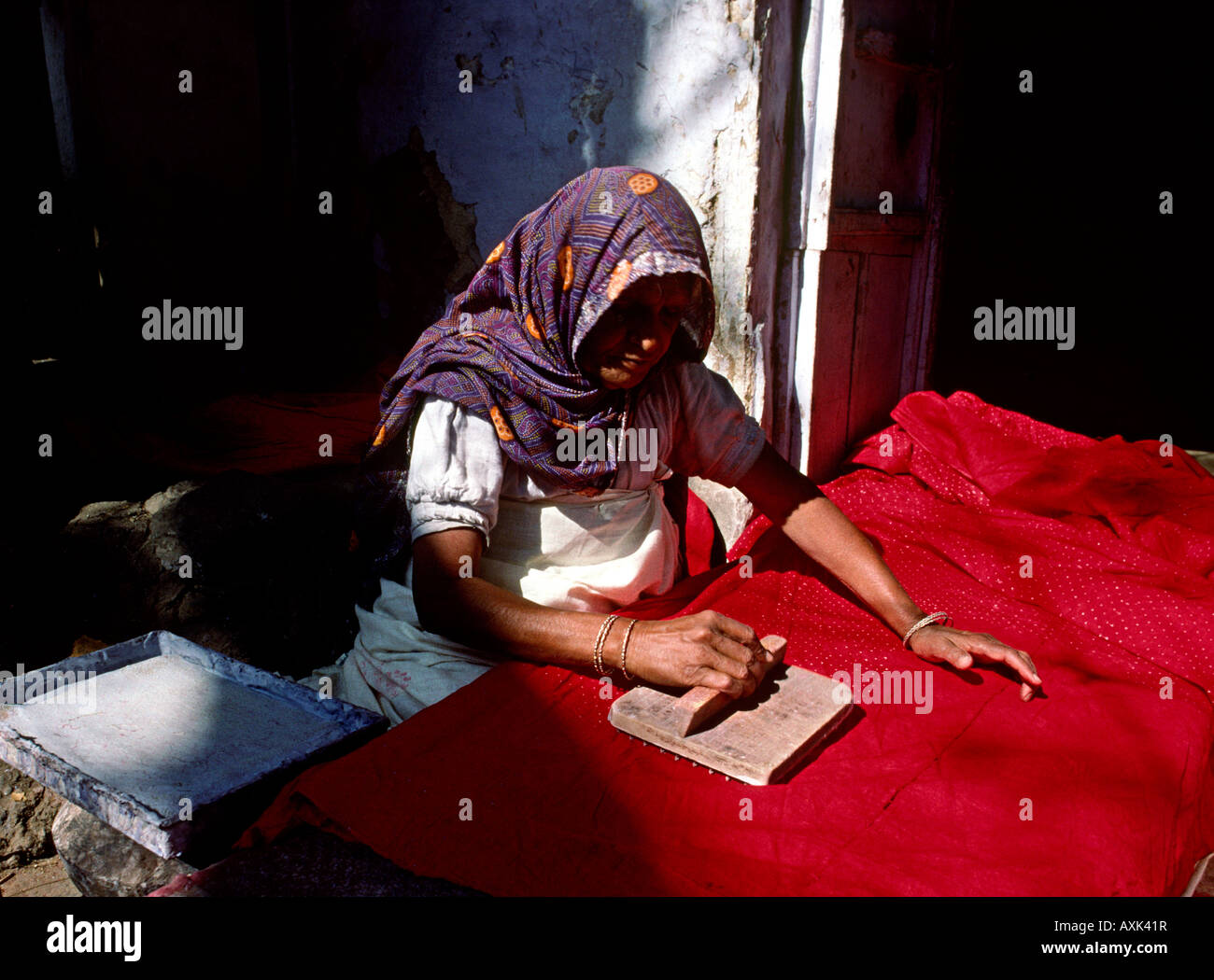 India Rajasthan crafts Ahar near Udaipur woman block printing resist