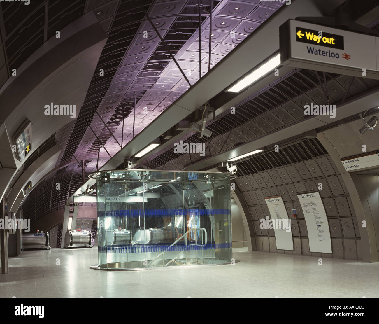 WATERLOO UNDERGROUND STATION JUBILEE LINE Stock Photo Alamy