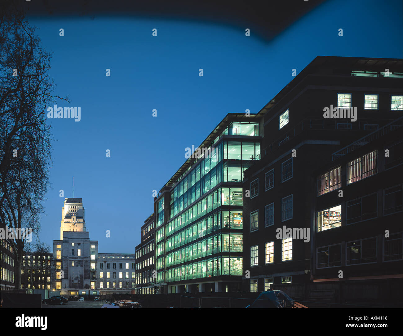 BIRKBECK COLLEGE LIBRARY AND EXTENSION, LONDON, UK Stock Photo - Alamy
