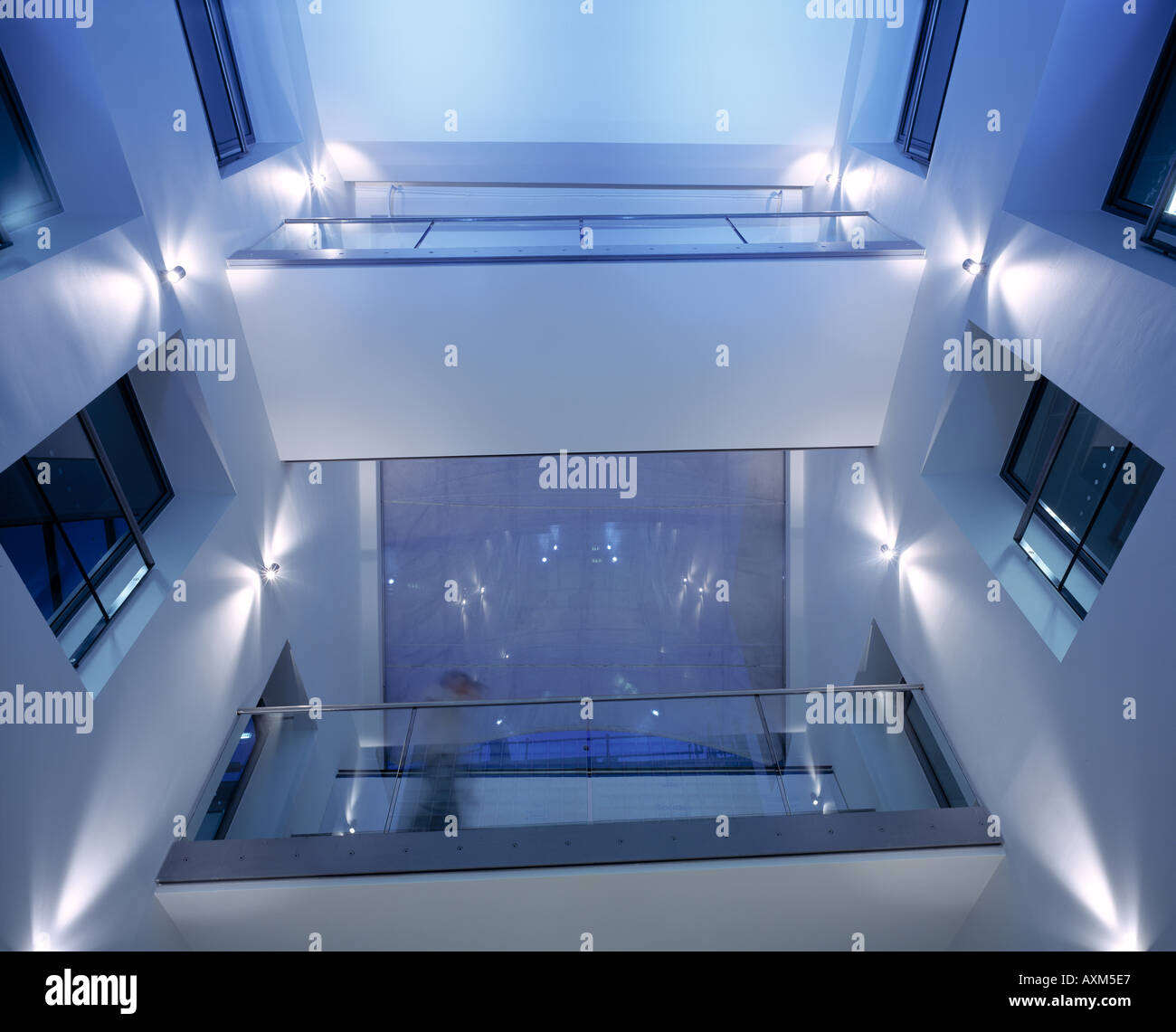 Speculative office space hi-res stock photography and images - Alamy