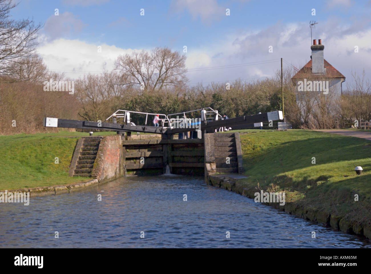 Marsworth cottage hi-res stock photography and images - Alamy