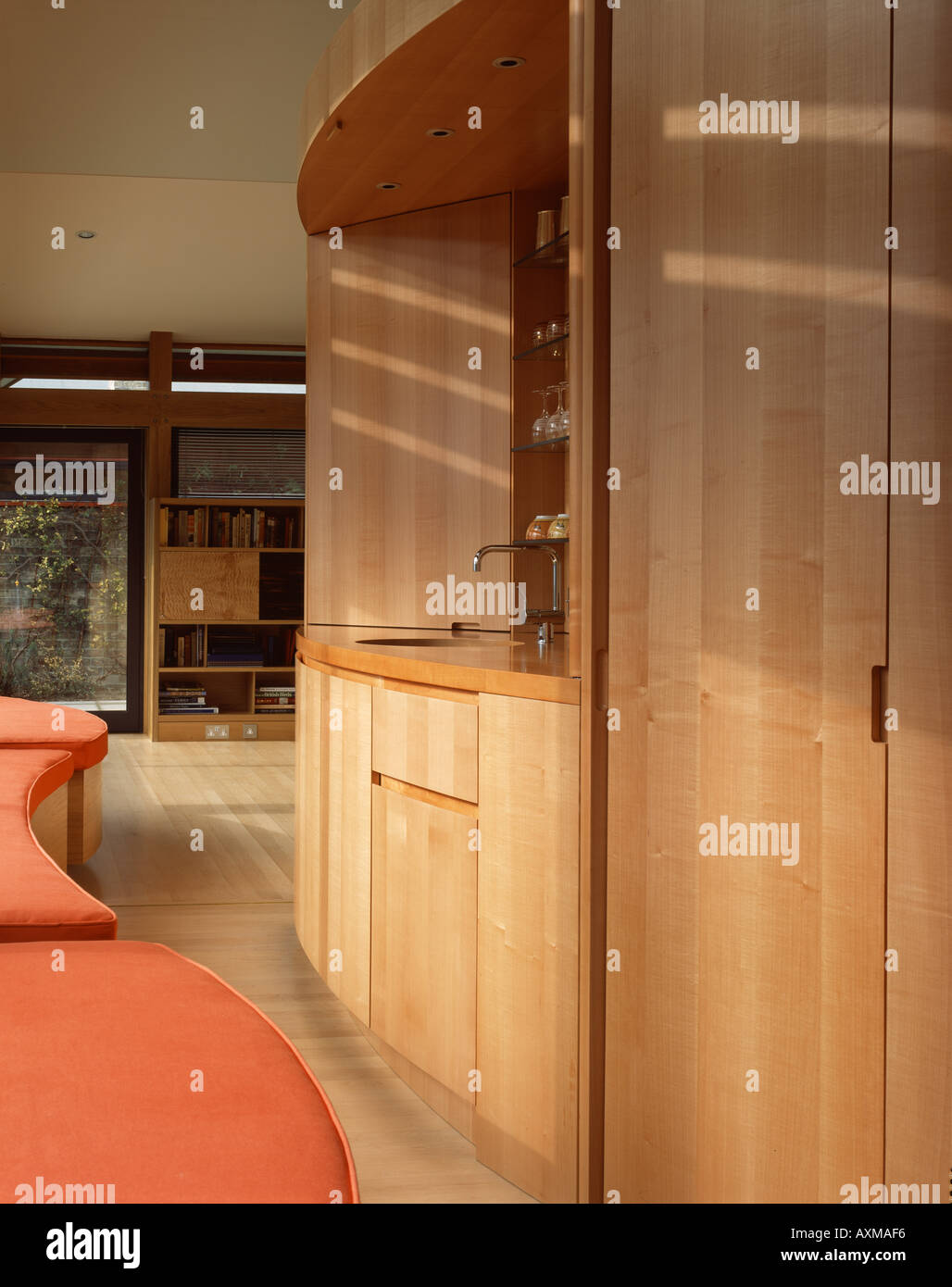 Western red cedar cladding hi-res stock photography and images - Alamy