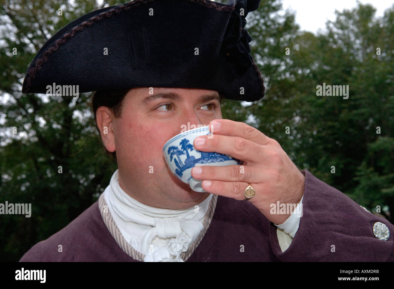Drinking tea 18th century hi-res stock photography and images - Alamy