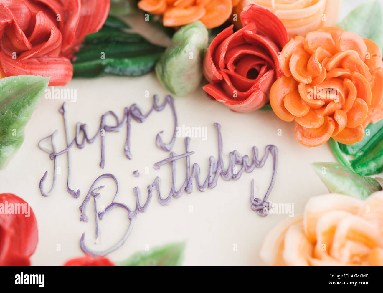 Overhead shot birthday cake hi-res stock photography and images - Alamy
