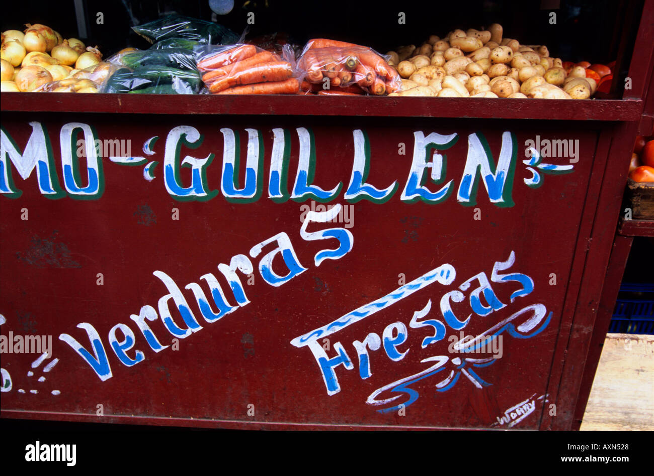 San José, Costa Rica Central America. Detail of fruit stand near Mercado Central Stock Photo