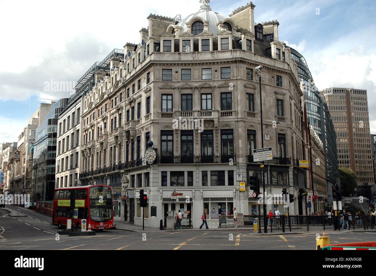Ludgate House building on Ludgate Circus, crossroads of Farringdon Street, Ludgate Hill and Fleet Street in London, UK Stock Photo
