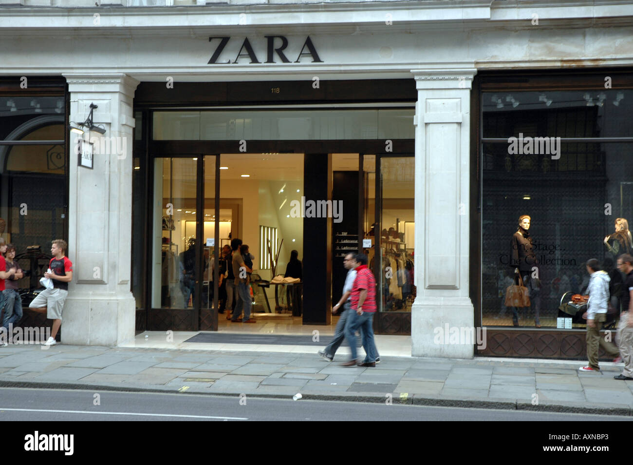 Zara shop at Regent Street in London, UK Stock Photo - Alamy