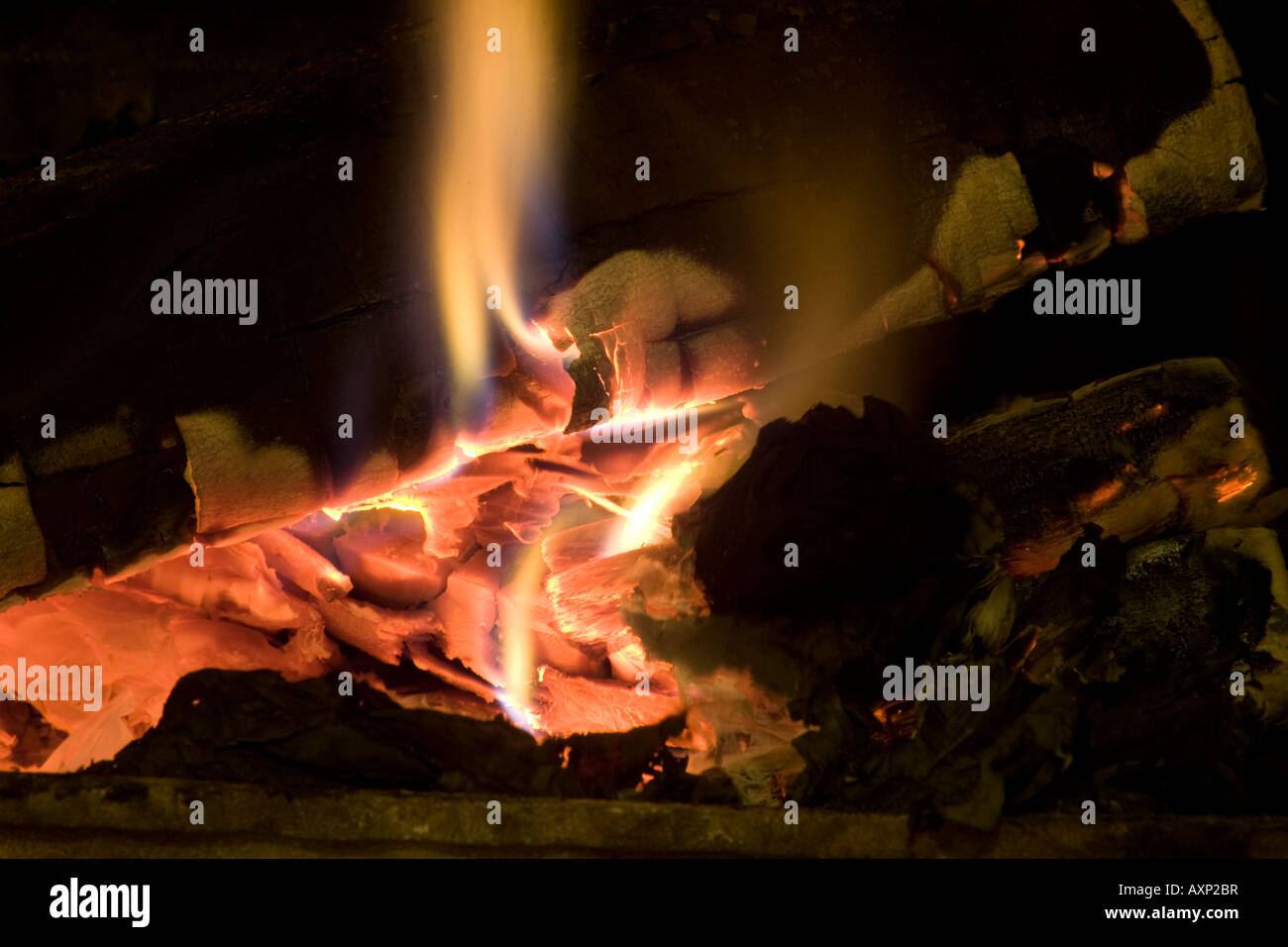 Burning wood in fireplace Stock Photo - Alamy