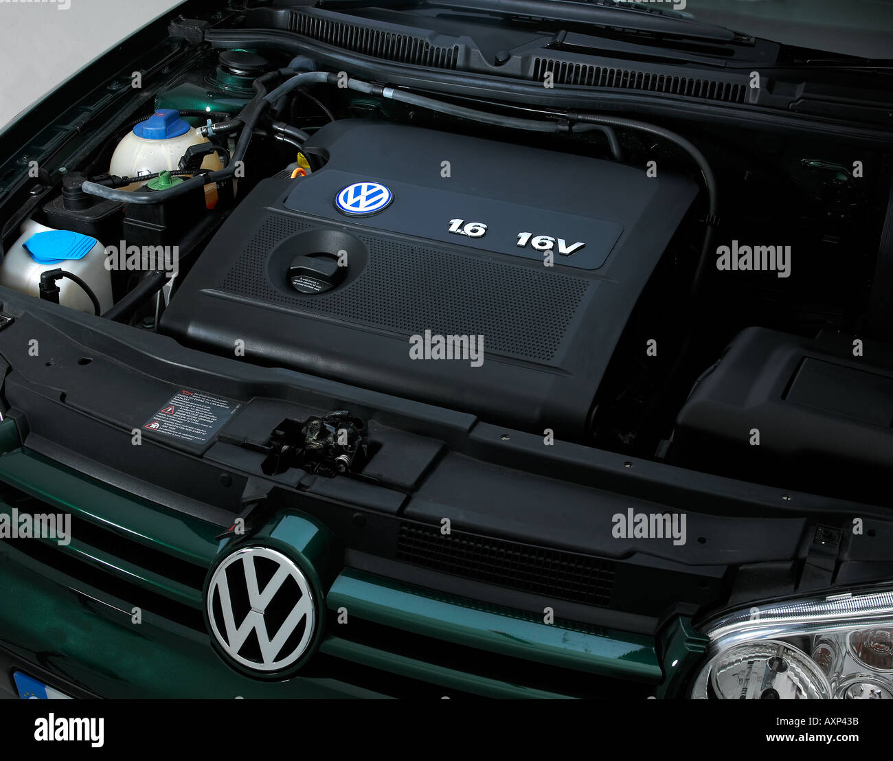 2001 VW Golf 1 6 Stock Photo - Alamy