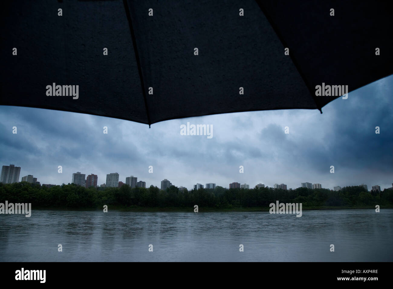 Rainy day scenery hi-res stock photography and images - Alamy