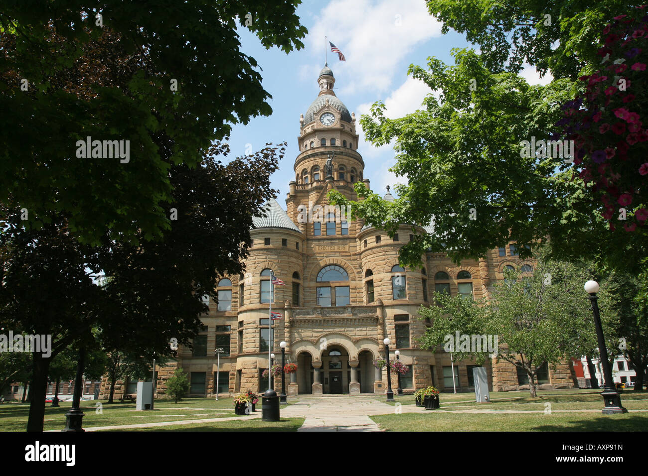 Trumbull County Courthouse Warren Ohio Richardsonian Romanesque