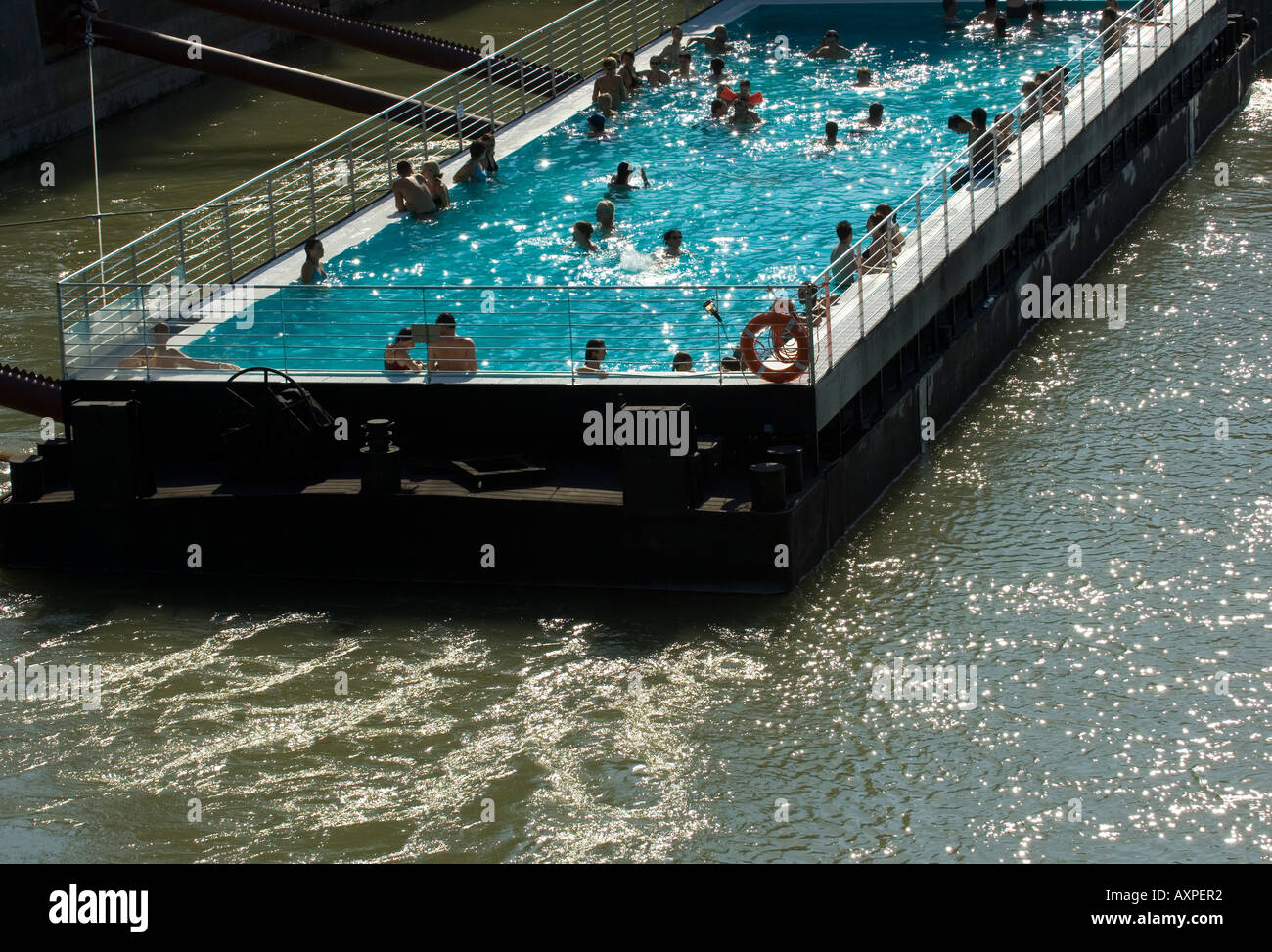 Vienna, swimming pool on the Danube Channel Stock Photo Alamy
