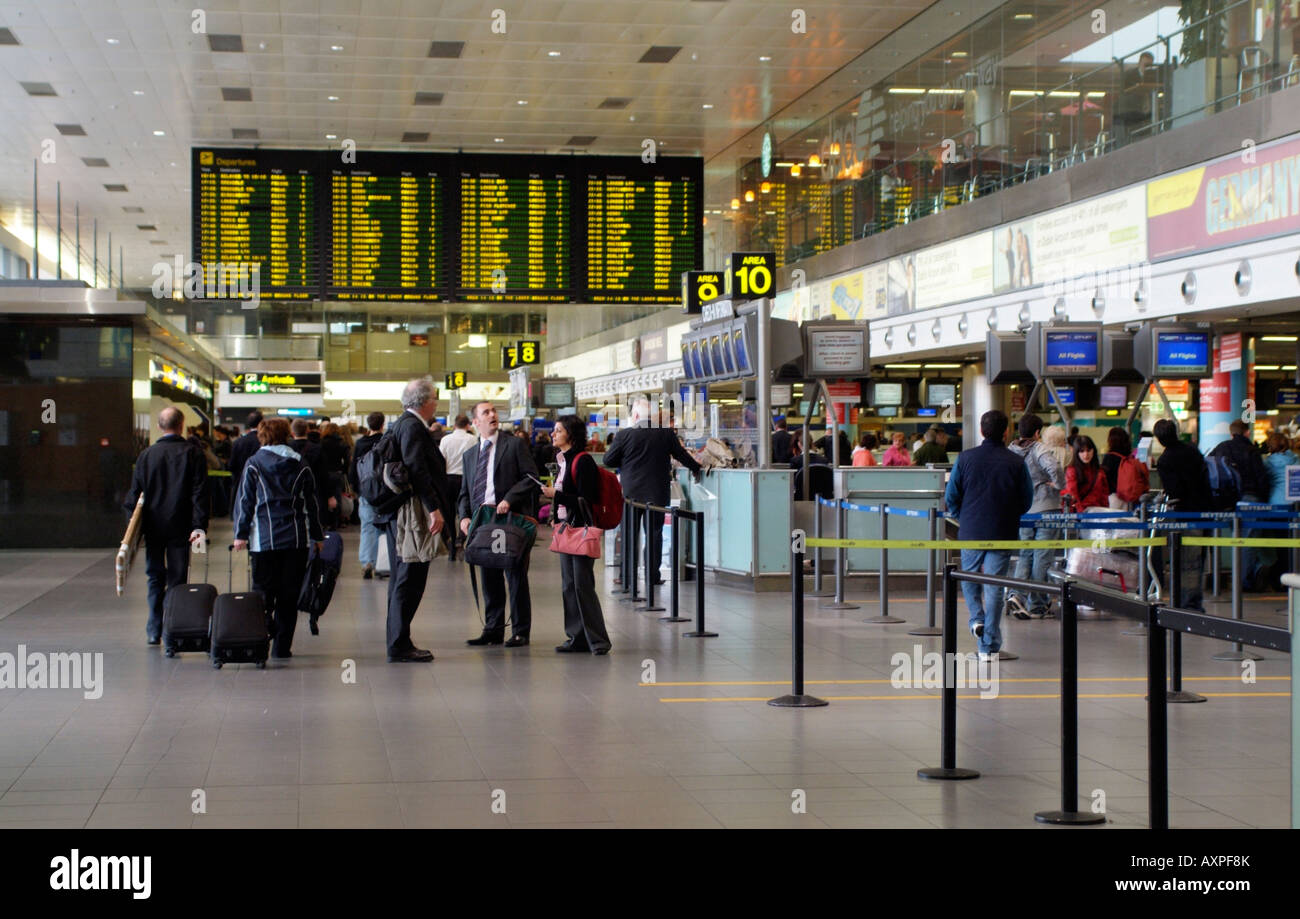 Dublin Airport Departure Check in Area Desks Stock Photo Alamy