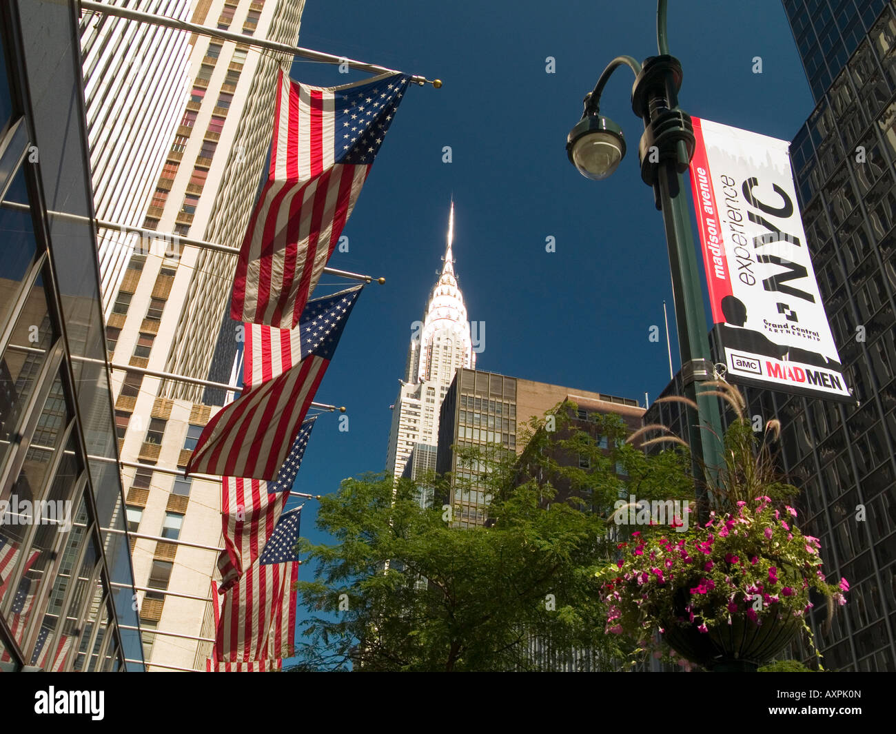 Country flags in nyc High Resolution Stock Photography and Images Alamy