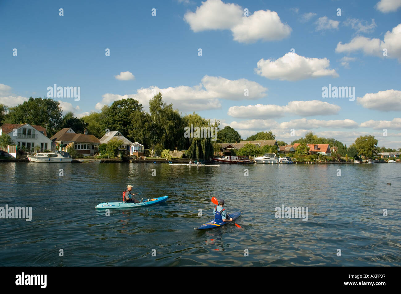 Riverside sunbury on thames hires stock photography and images Alamy