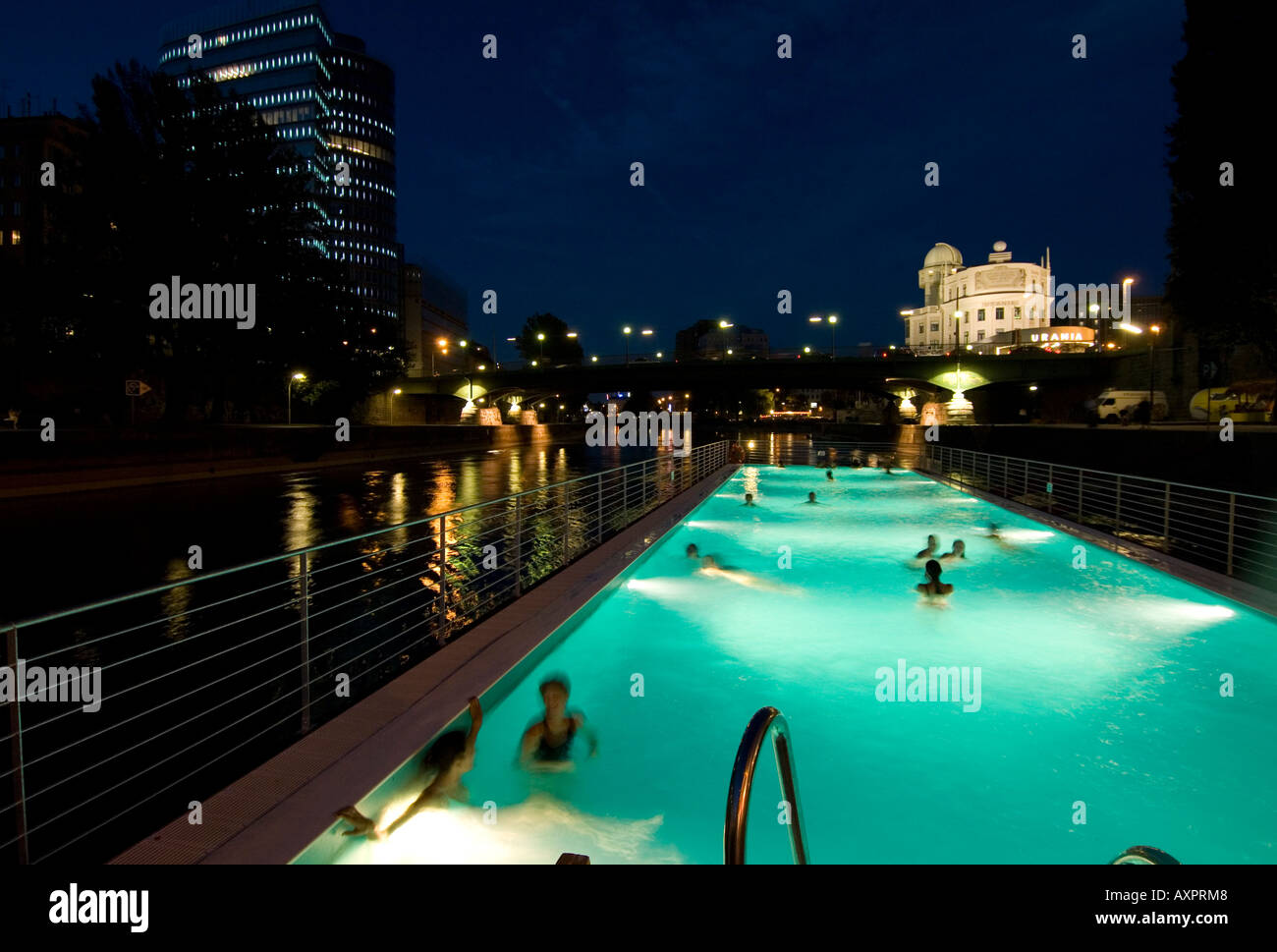 Vienna, swimming pool on the Danube Channel Stock Photo Alamy