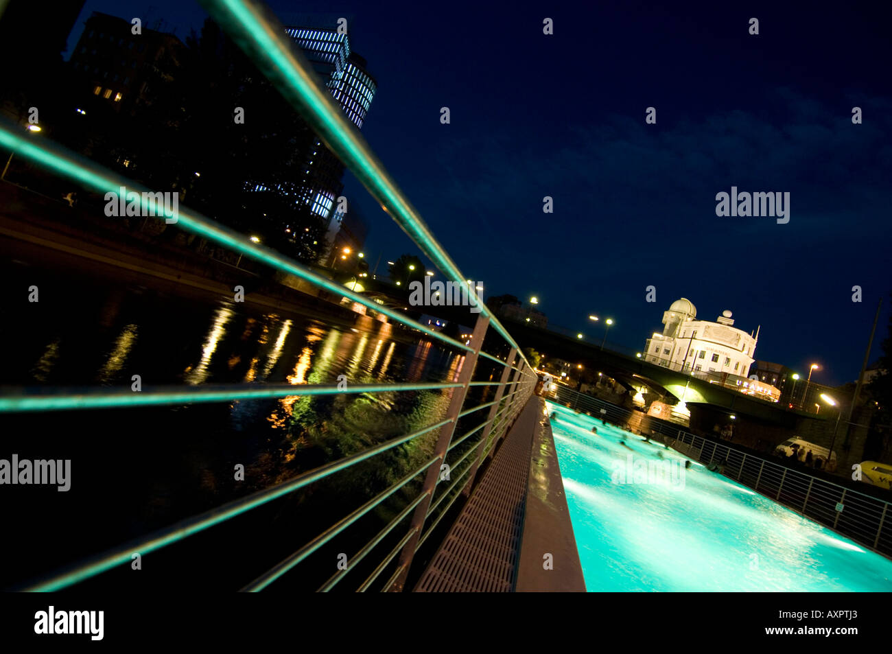Vienna, swimming pool on the Danube Channel Stock Photo Alamy